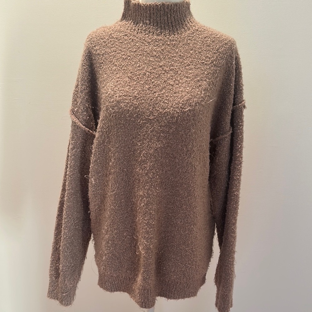 ALTARD State Cozy Brown Turtleneck Sweater
